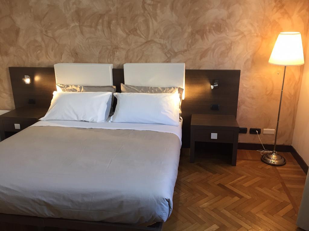 Guesthouse Vittoria Rooms - The Original Since 2015 Genua Buitenkant foto
